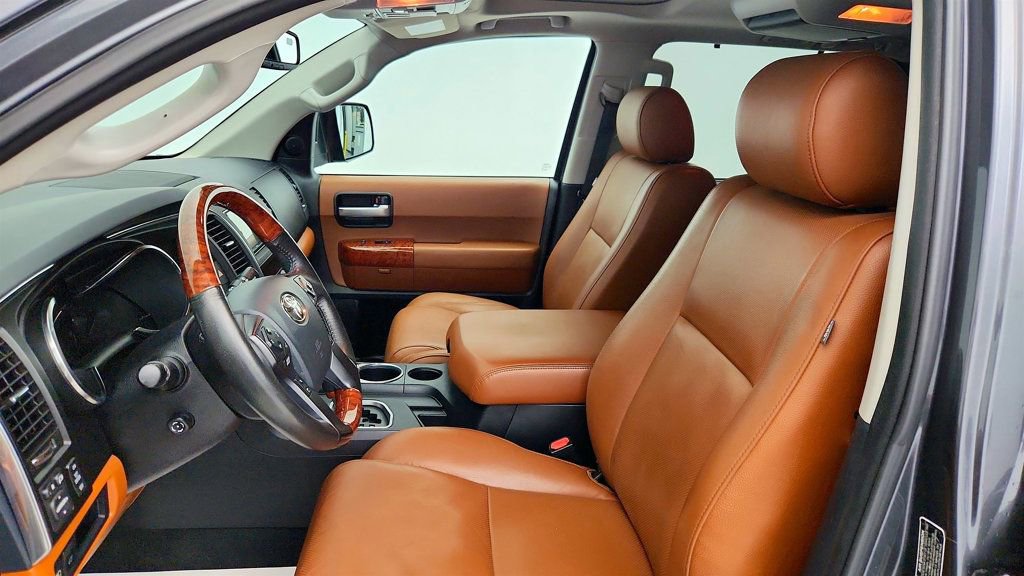 Used 2020 Toyota Sequoia Platinum RWD image 20