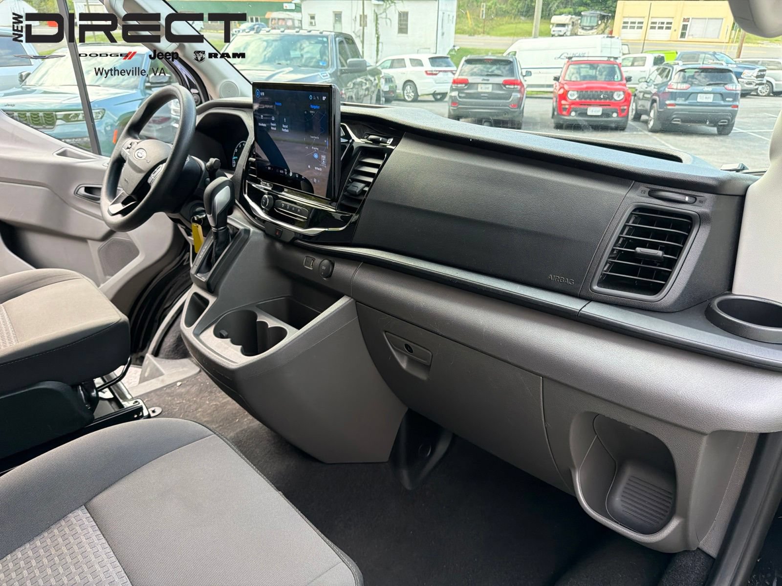 Used 2025 Ford Transit 350 XLT RWD image 23