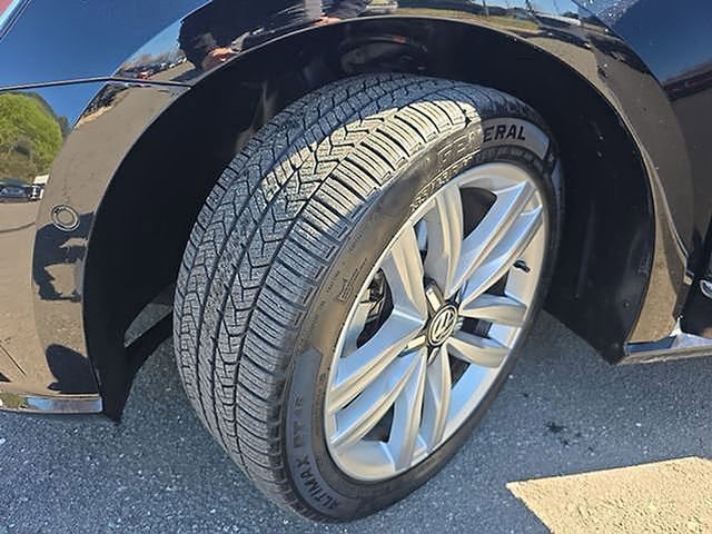 Used 2016 Volkswagen Passat 1.8T SEL Premium image 54