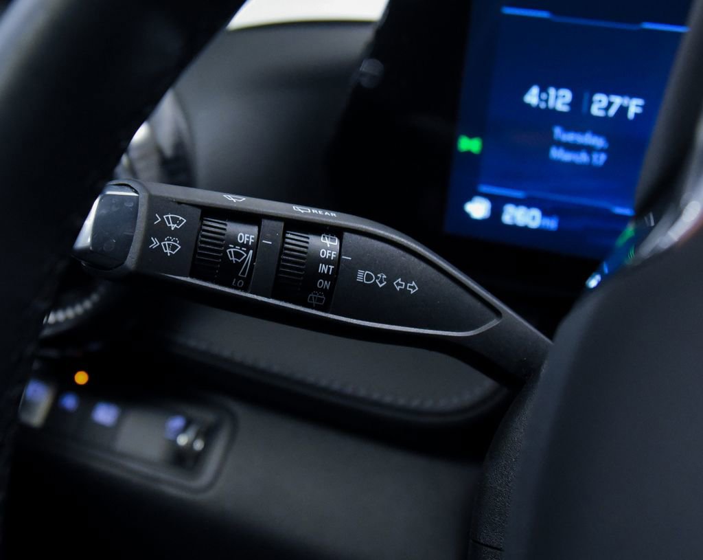 Used 2026 Chevrolet Equinox LT image 23