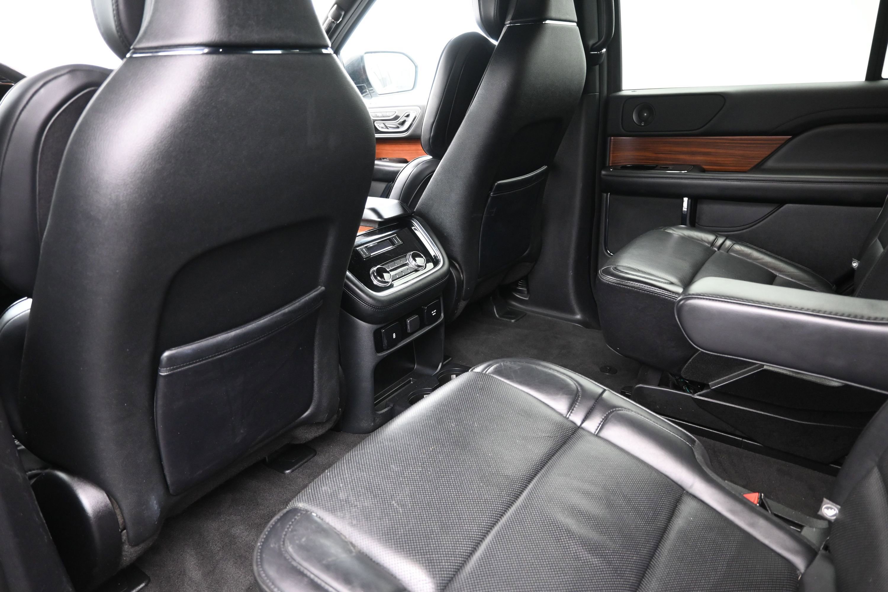 Used 2019 Lincoln Navigator Select w/ Technology Package AWD/4WD image 20