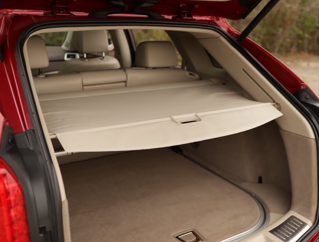 Used 2016 Cadillac SRX Luxury w/ Driver Awareness Package image 29