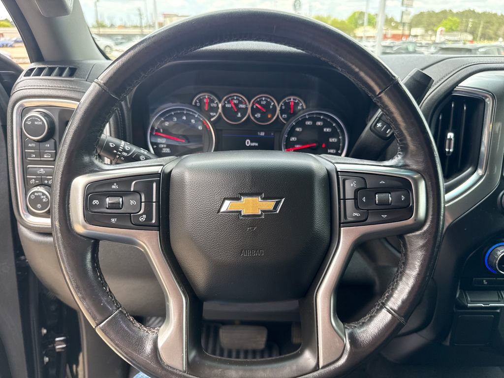 Used 2021 Chevrolet Silverado 1500 LT image 25