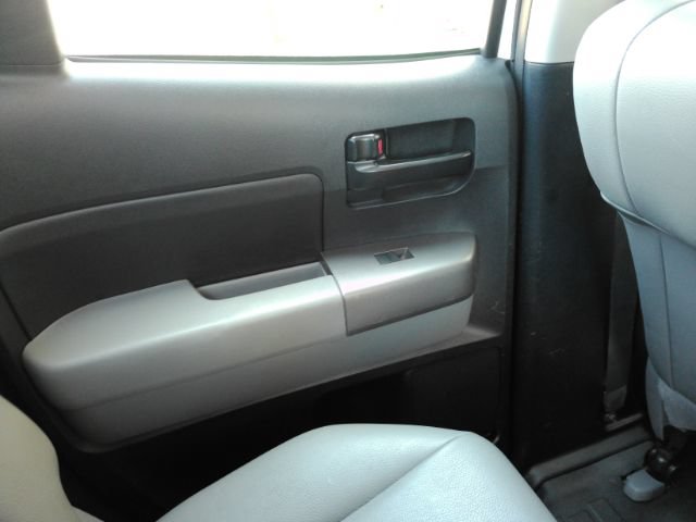 Used 2013 Toyota Tundra 2WD Double Cab image 24