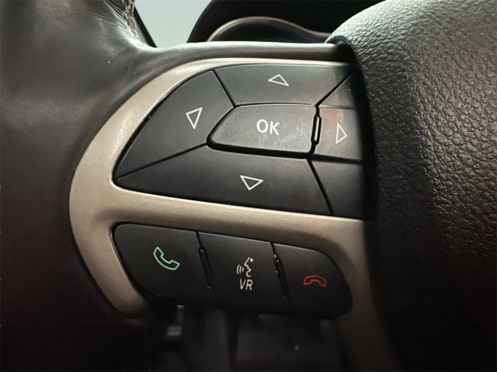 Used 2015 Jeep Grand Cherokee Summit image 17