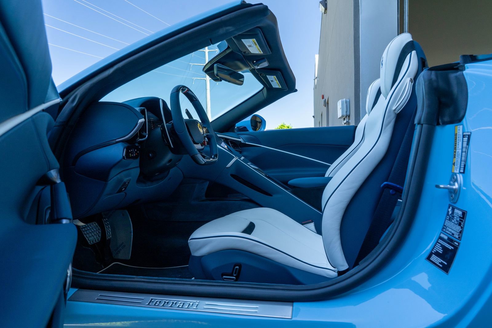 Certified 2025 Ferrari Roma Spider RWD image 30