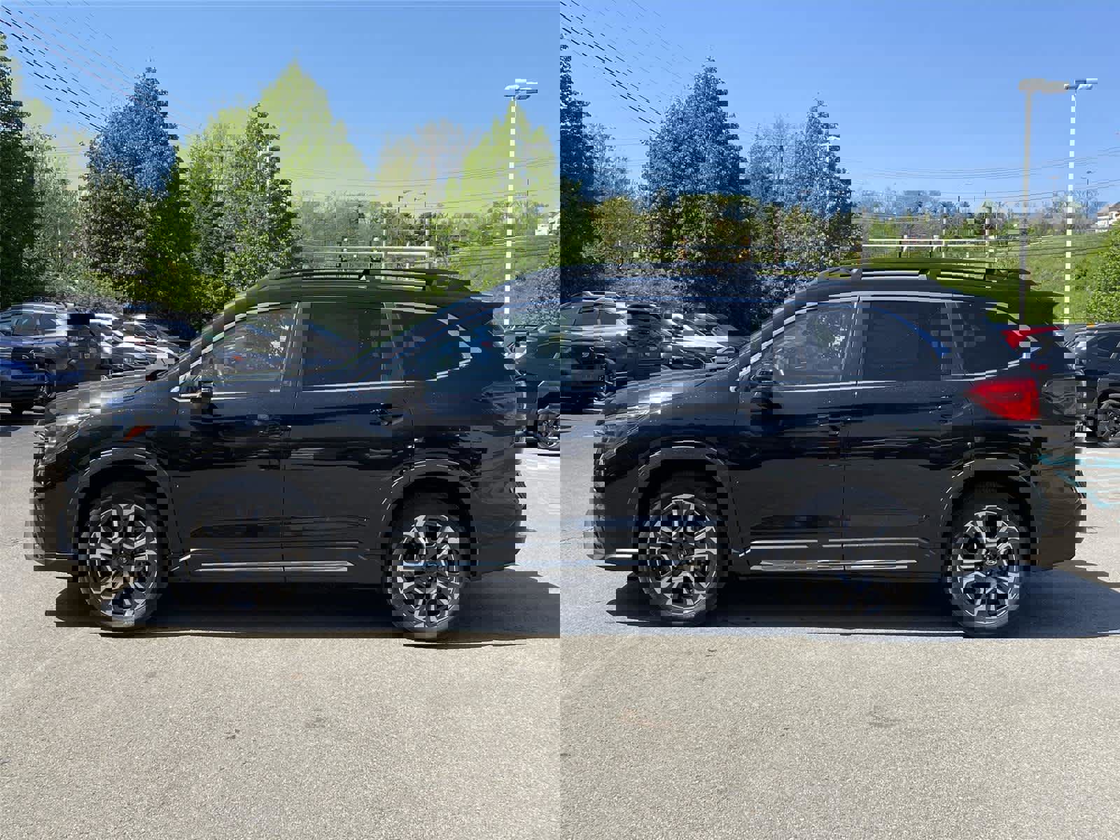 Used 2023 Subaru Ascent Limited image 2