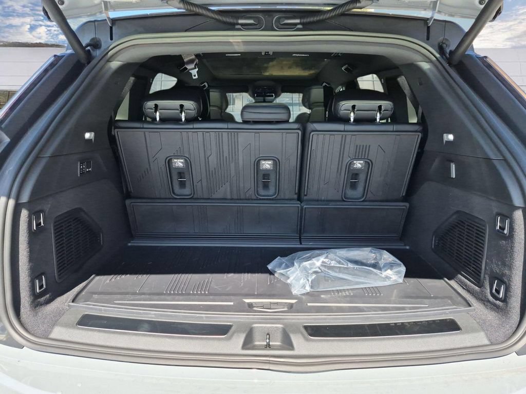 New 2026 Cadillac Escalade IQ Sport 1 w/ LPO, Floor Liner Package AWD/4WD image 13