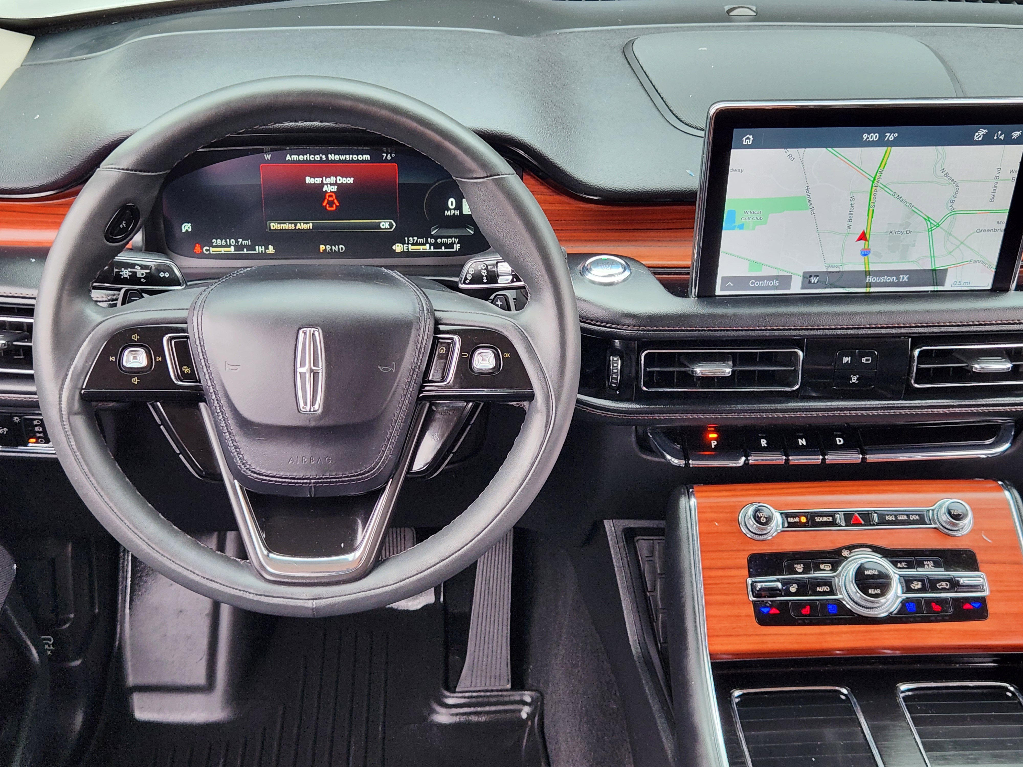 Used 2024 Lincoln Aviator Reserve w/ Equipment Group 201A image 27