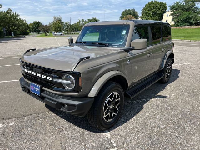 Used 2025 Ford Bronco Outer Banks AWD/4WD image 5