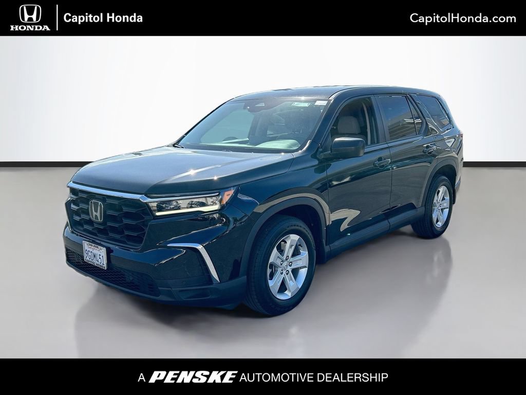 Certified 2023 Honda Pilot LX image 1