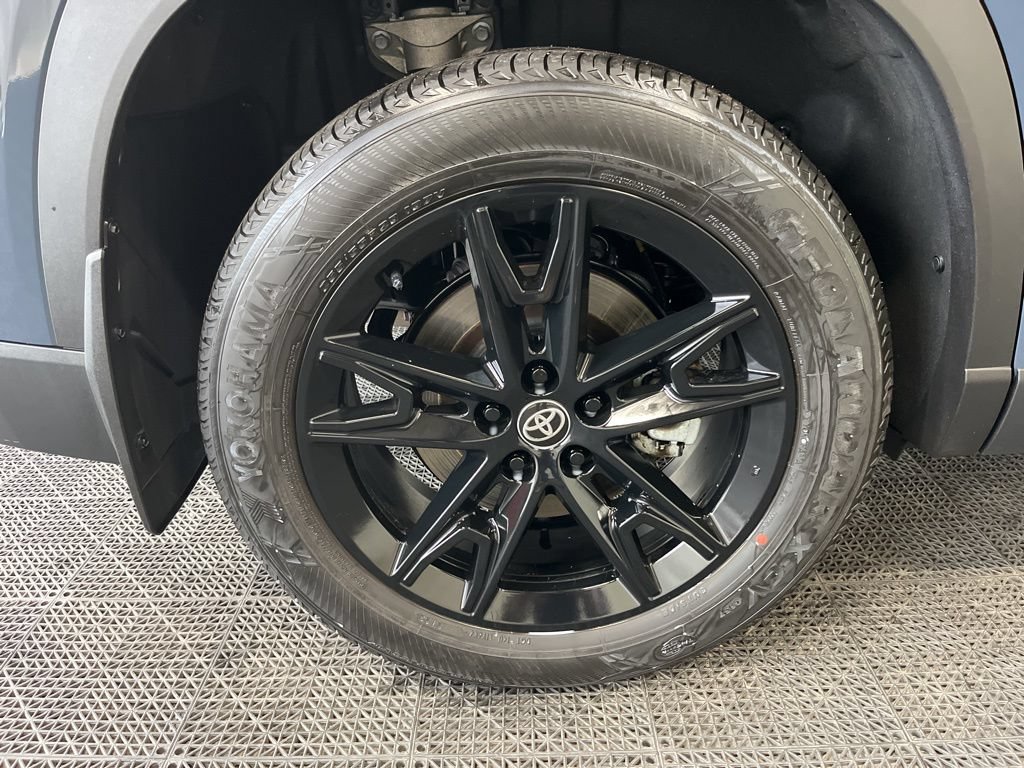 Used 2024 Toyota Grand Highlander AWD image 26