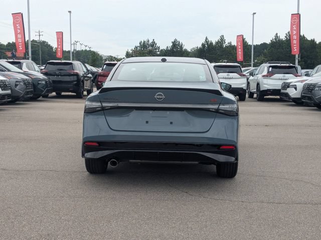 New 2026 Nissan Sentra SR w/ Floor Mat Package FWD image 4