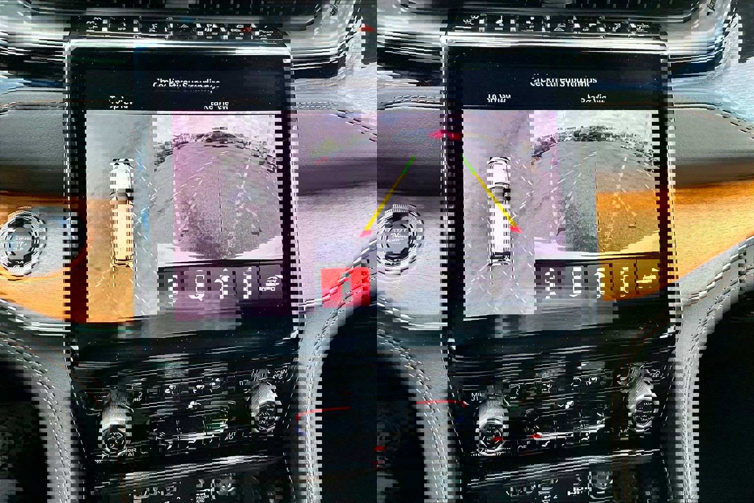 Used 2023 Jeep Grand Cherokee Summit image 20