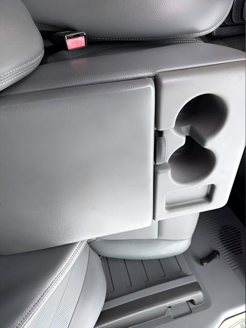 Used 2013 Ford F350 XL w/ Snow Plow Prep Pkg image 13