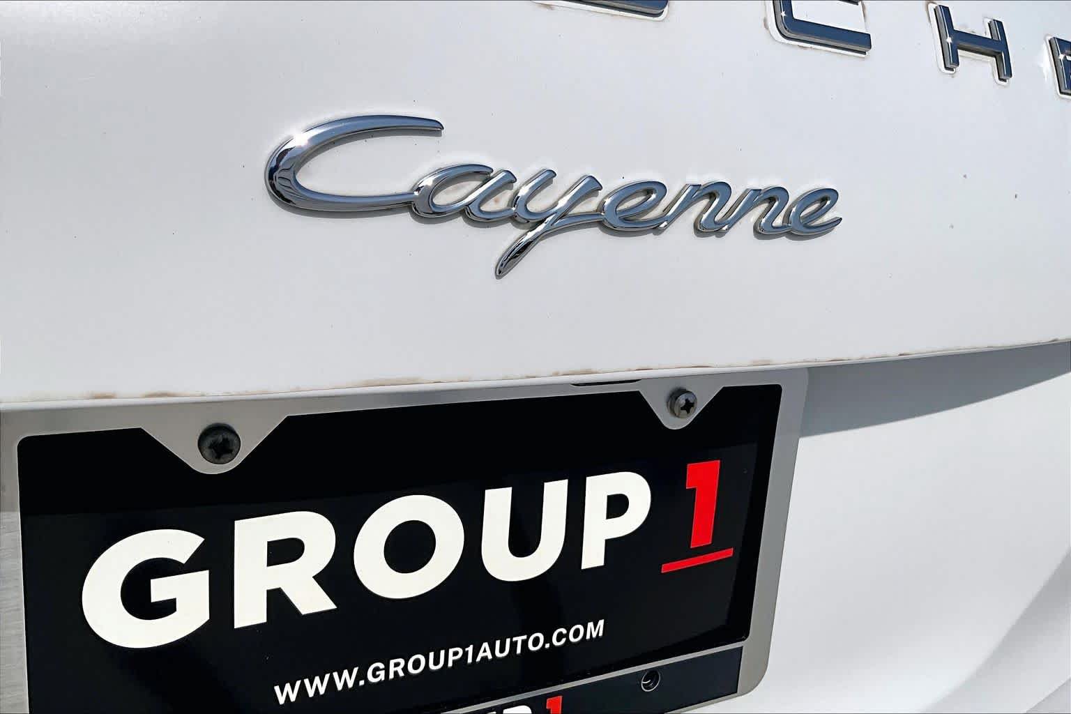 Used 2017 Porsche Cayenne Platinum Edition AWD/4WD image 9