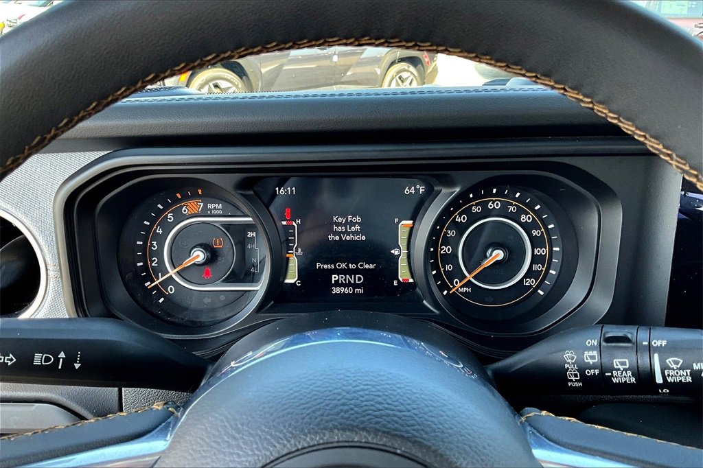 Used 2024 Jeep Wrangler Sahara image 20