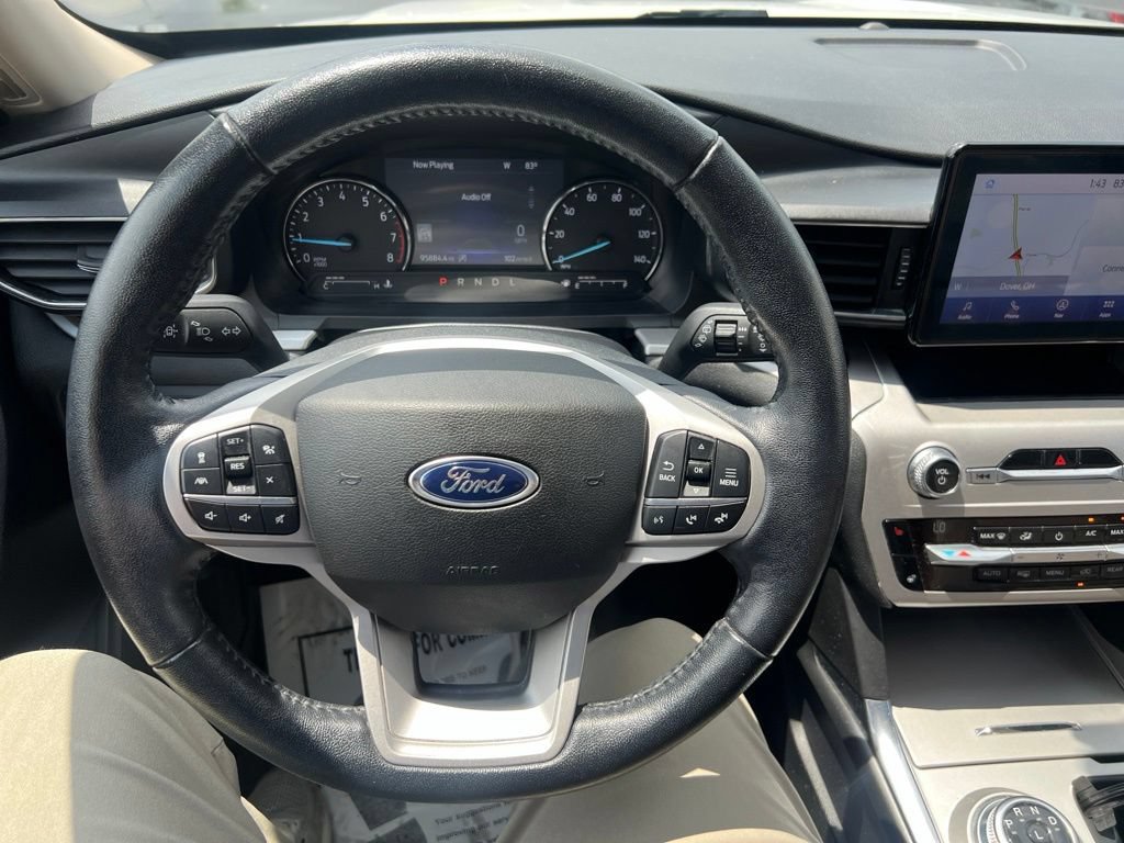 Used 2021 Ford Explorer XLT w/ Equipment Group 202A AWD/4WD image 21