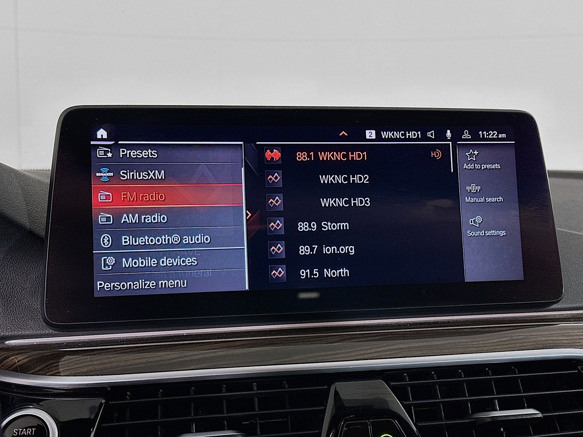 Used 2023 BMW 530i xDrive w/ Premium Package image 21