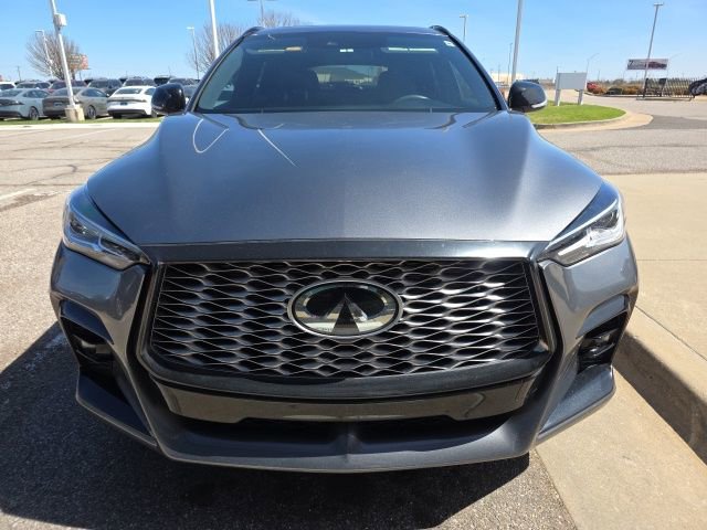 Used 2023 INFINITI QX55 Luxe w/ Accent Package image 2