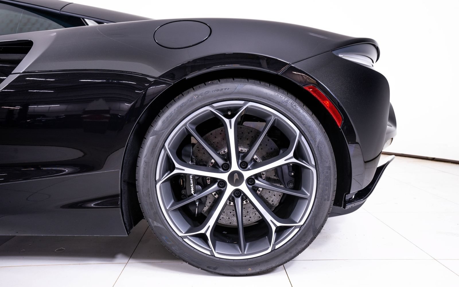 New 2026 McLaren Artura RWD image 13