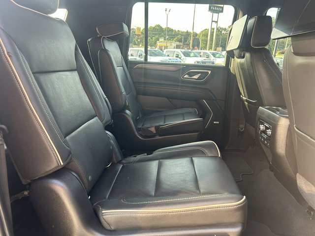 Used 2021 GMC Yukon XL SLT w/ Rear Media and Nav Package RWD image 9