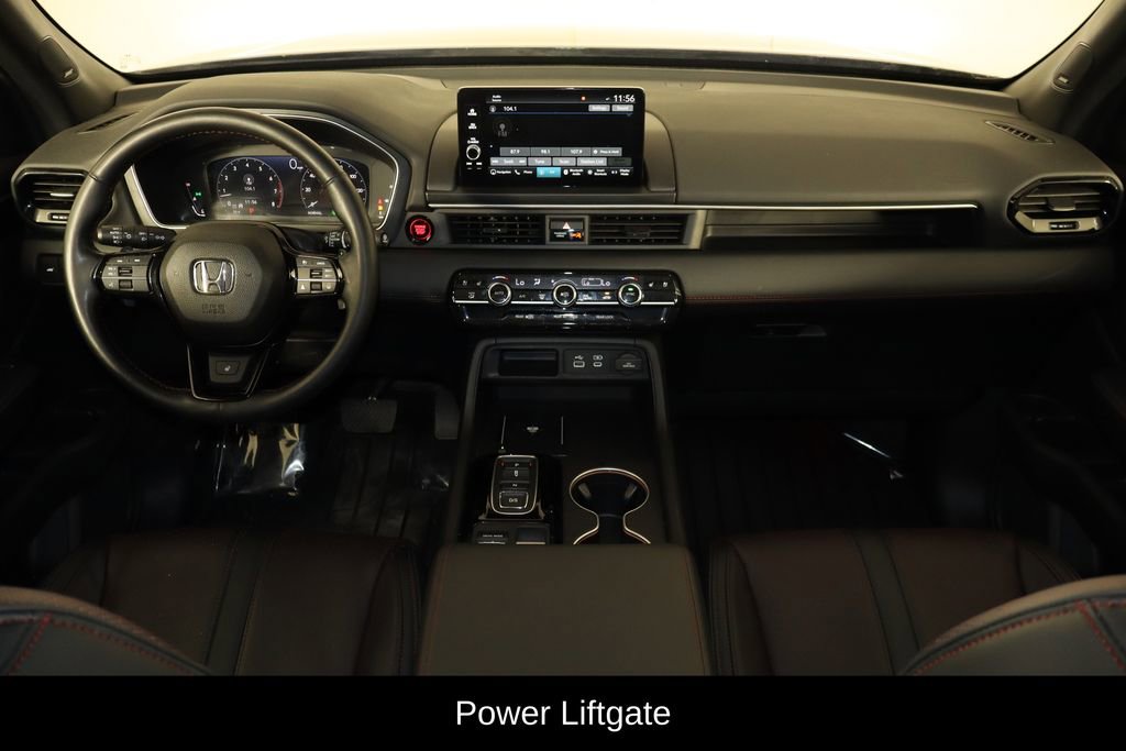 Used 2025 Honda Pilot Black Edition image 13