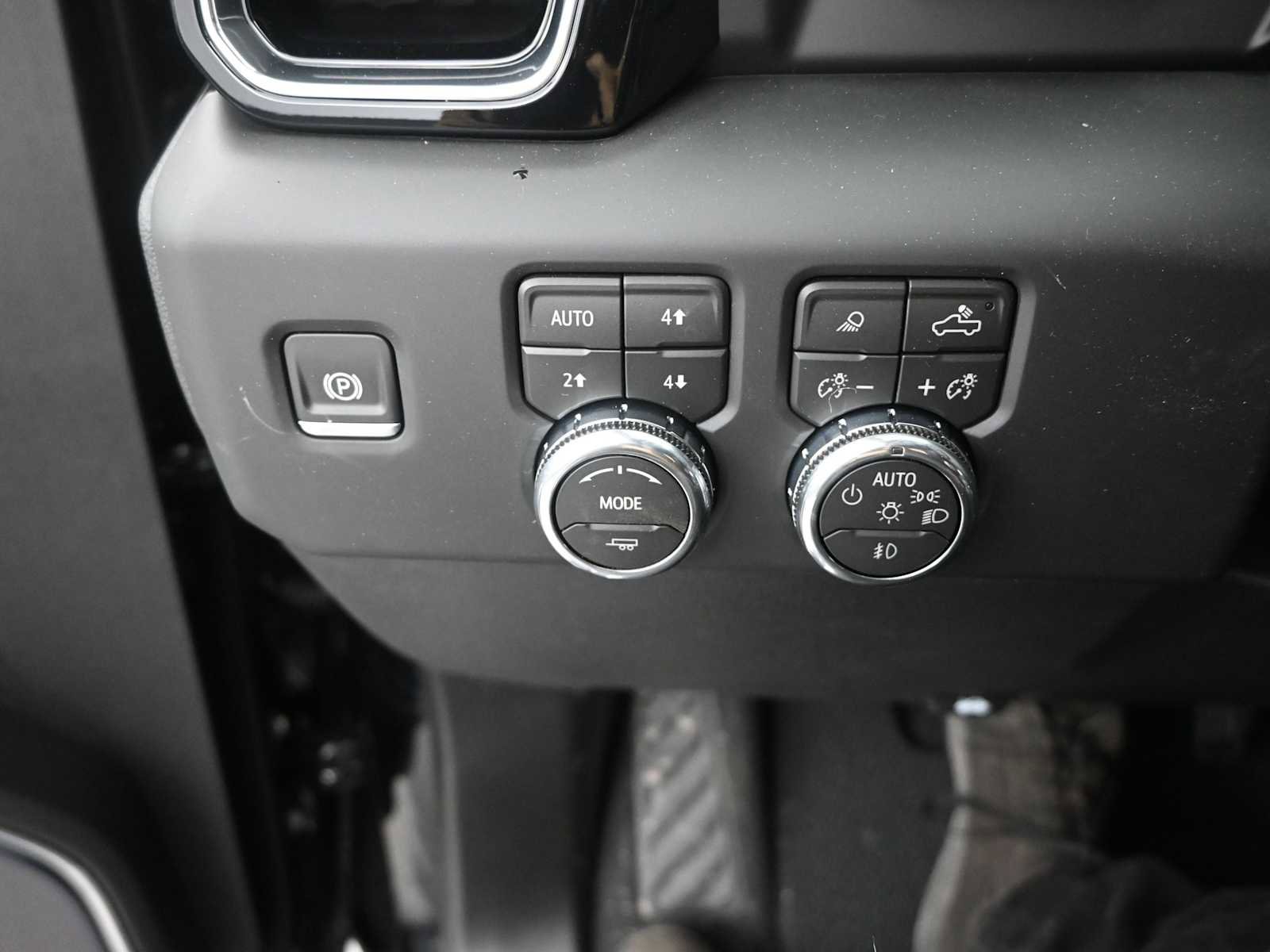 New 2026 GMC Sierra 1500 Denali w/ Denali Reserve Package image 17