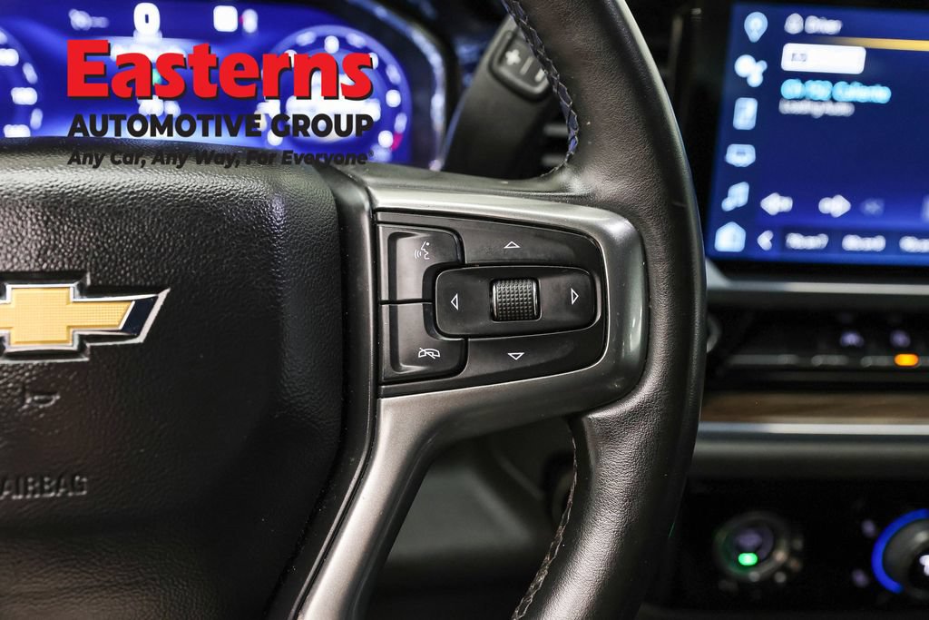 Used 2023 Chevrolet Silverado 1500 LT AWD/4WD image 16