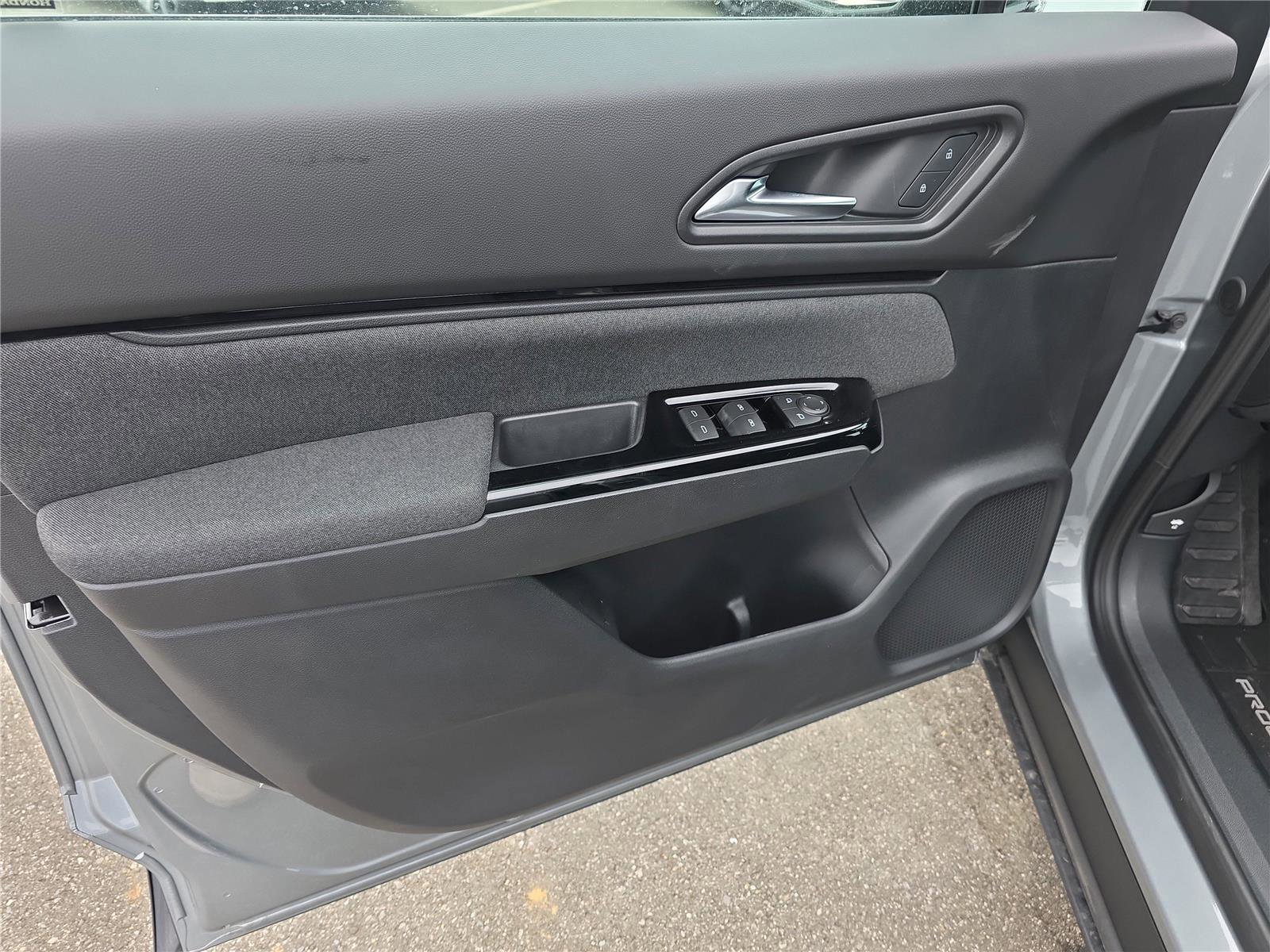 New 2025 Honda Prologue EX image 15