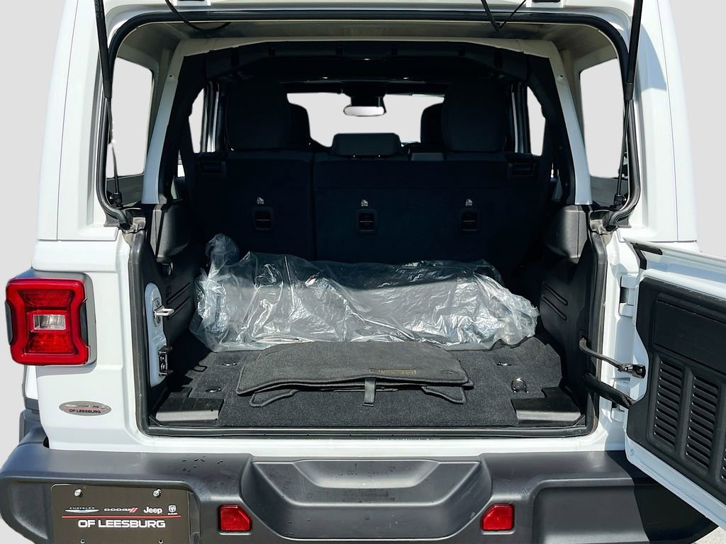 Certified 2025 Jeep Wrangler Unlimited Sahara image 24