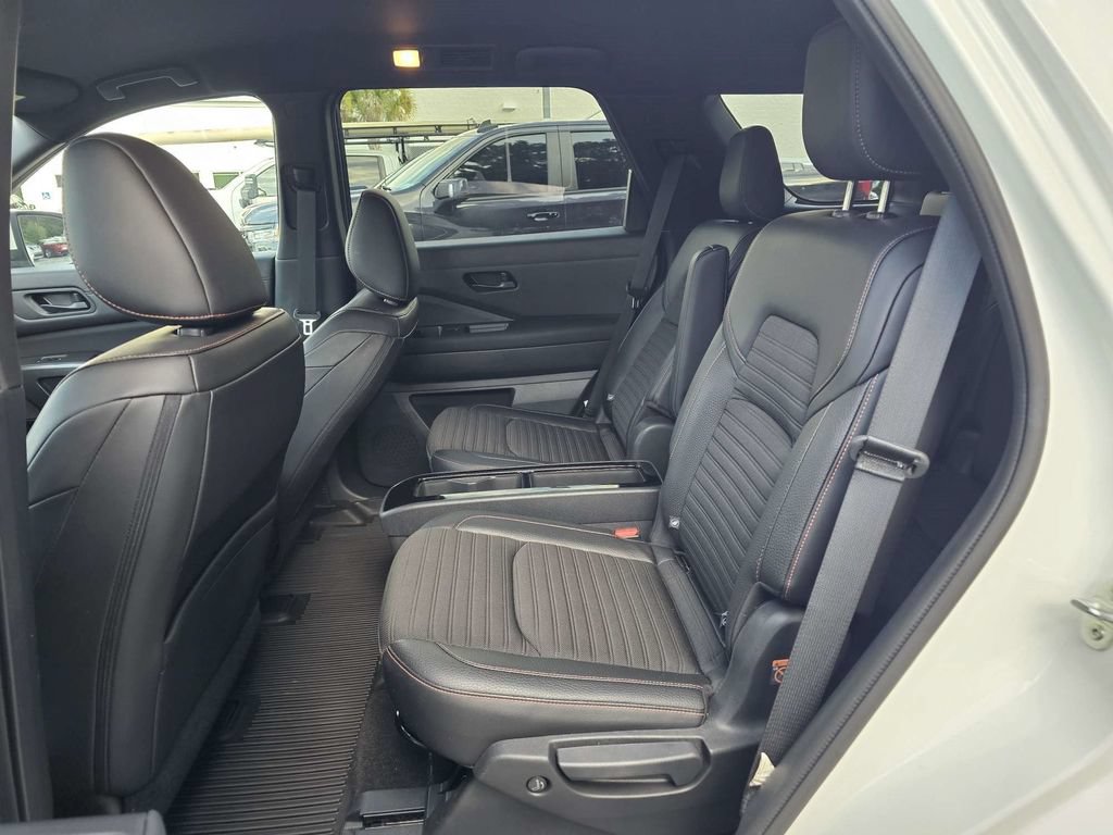 Used 2024 Nissan Pathfinder Rock Creek AWD/4WD image 14