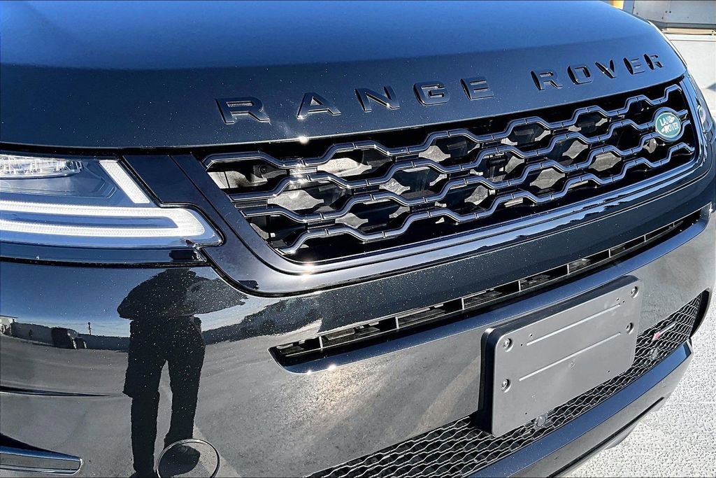 Certified 2023 Land Rover Range Rover Evoque R-Dynamic S image 31