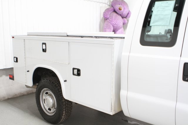 Used 2015 Ford F350 XL image 3