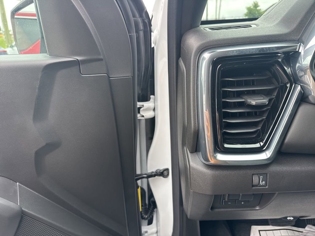 New 2026 GMC Canyon Elevation w/ Convenience Package image 15