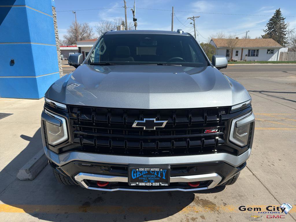 New 2026 Chevrolet Suburban Z71 w/ Comfort Package AWD/4WD image 3