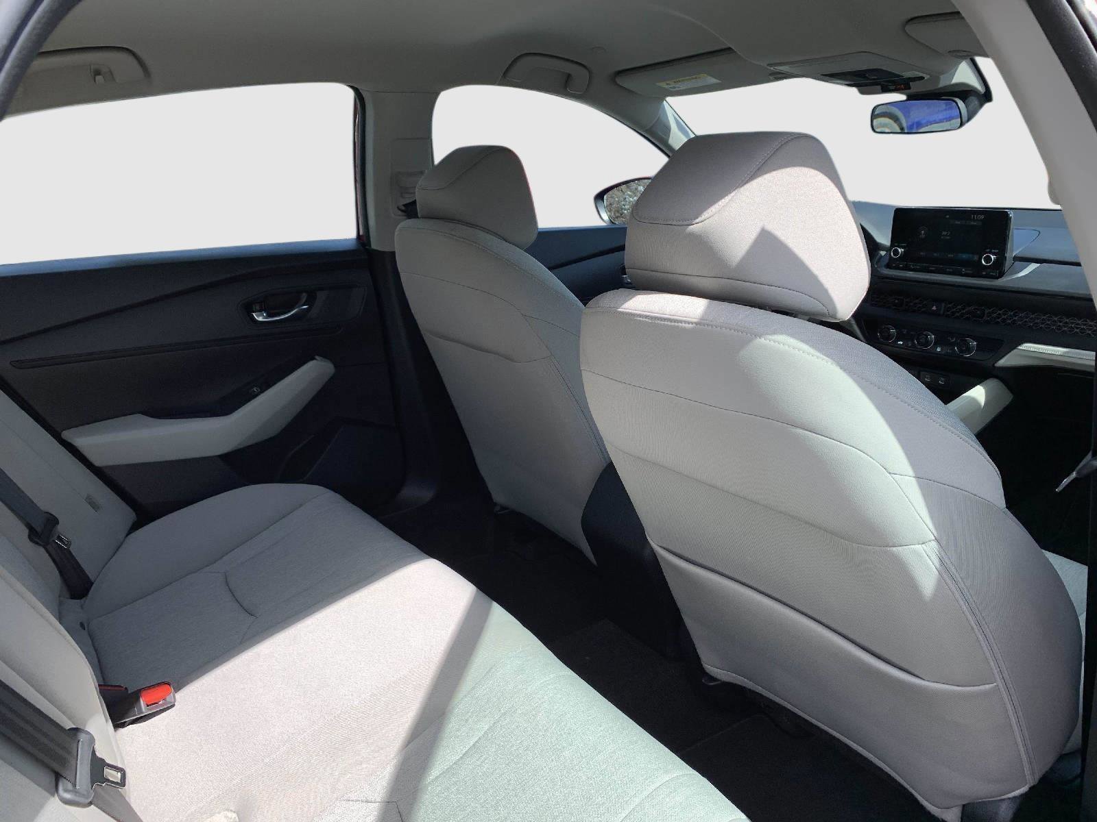 Used 2023 Honda Accord LX image 38