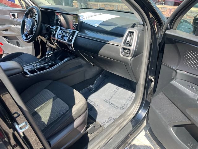 Used 2022 Kia Sorento LX AWD/4WD image 33