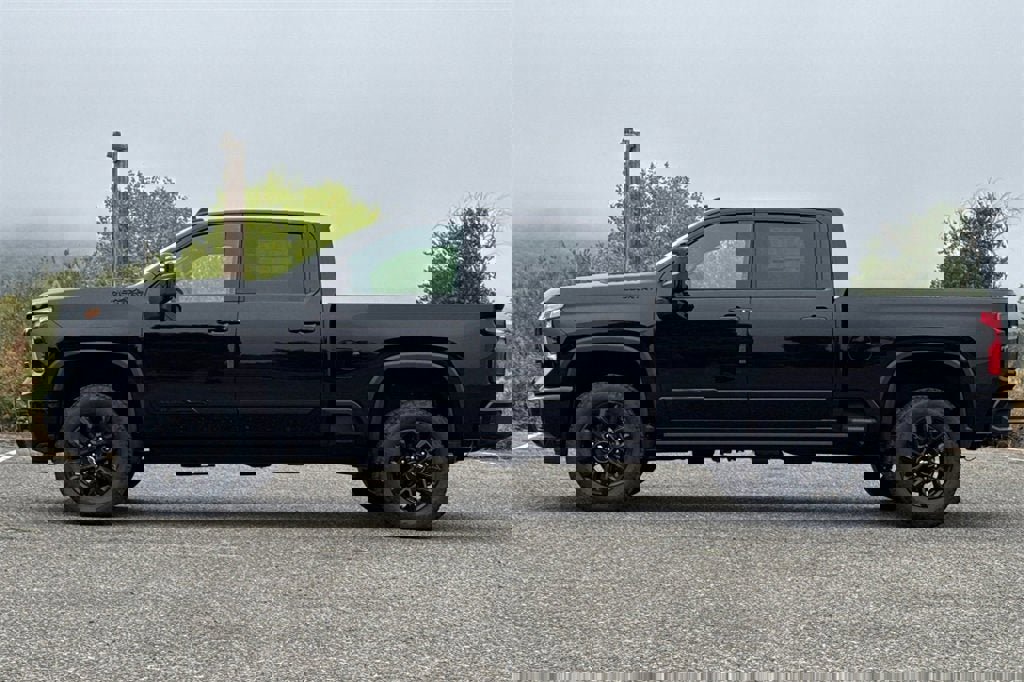 New 2025 Chevrolet Silverado 3500 High Country w/ Midnight Edition image 7