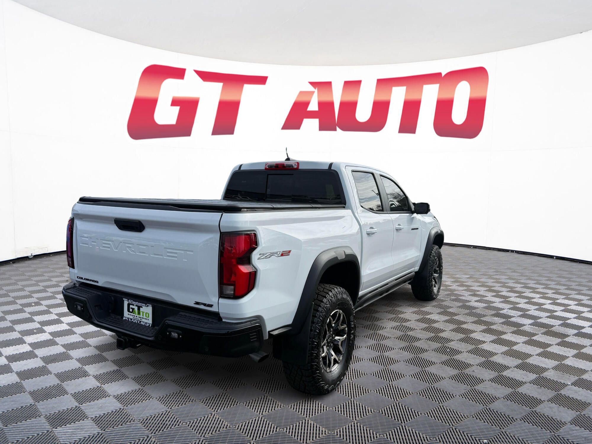 Used 2024 Chevrolet Colorado ZR2 w/ Technology Package image 7