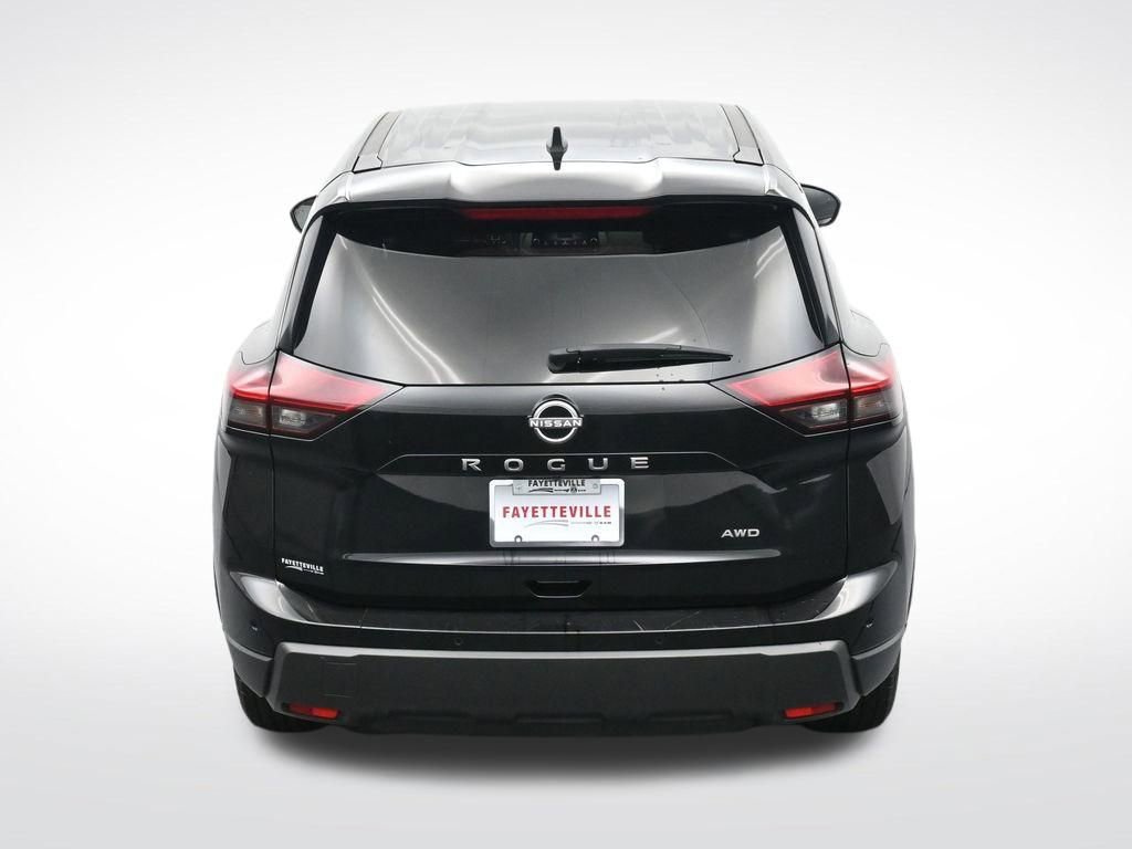 Used 2024 Nissan Rogue S image 27