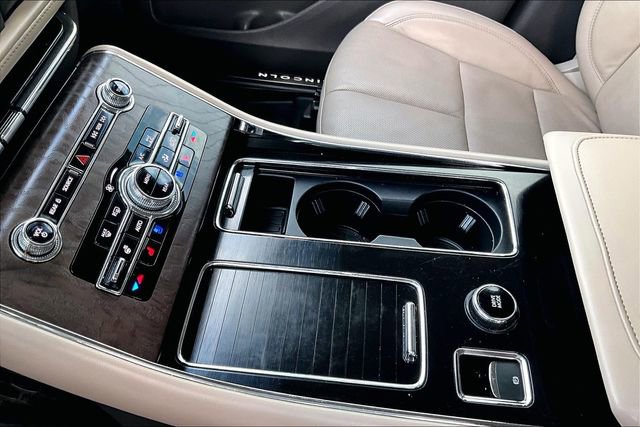 Used 2022 Lincoln Aviator Grand Touring w/ Equipment Group 301A image 15