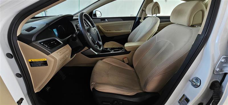 Used 2015 Hyundai Sonata SE w/ Option Group 02 image 14