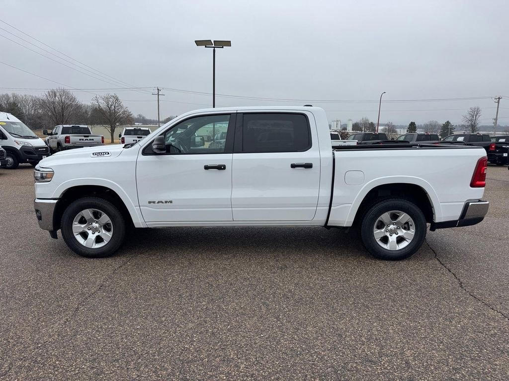 Used 2025 RAM 1500 Big Horn AWD/4WD image 2