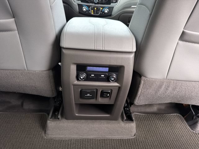 Used 2018 Chevrolet Traverse LT FWD image 23