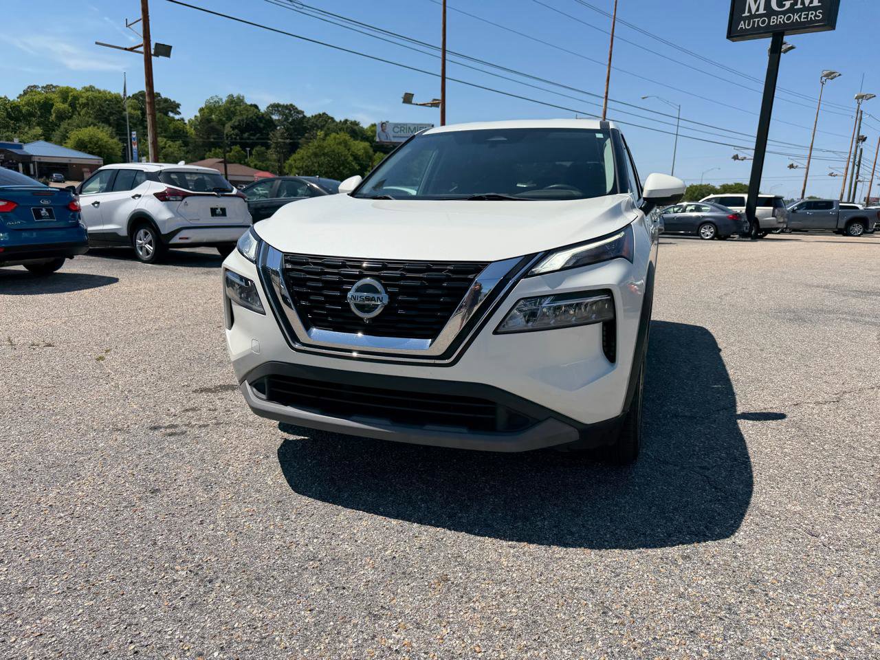 Used 2021 Nissan Rogue SV FWD image 11
