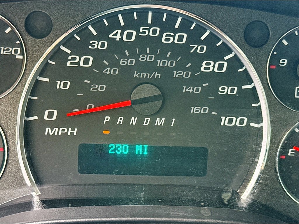 Used 2022 Chevrolet Express 2500 w/ Driver Convenience Package image 12