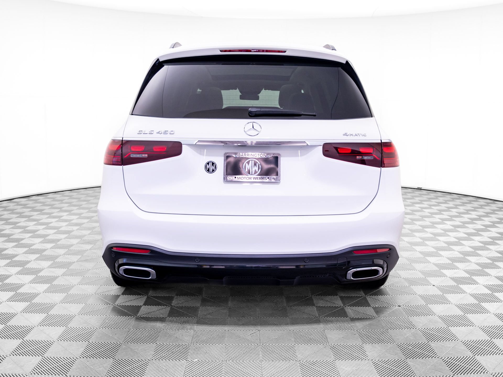 Used 2024 Mercedes-Benz GLS 450 4MATIC image 4