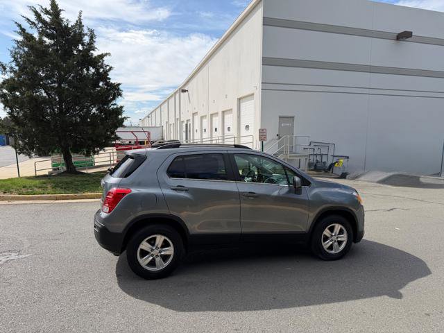 Used 2015 Chevrolet Trax LT w/ LT Plus Package AWD/4WD image 4