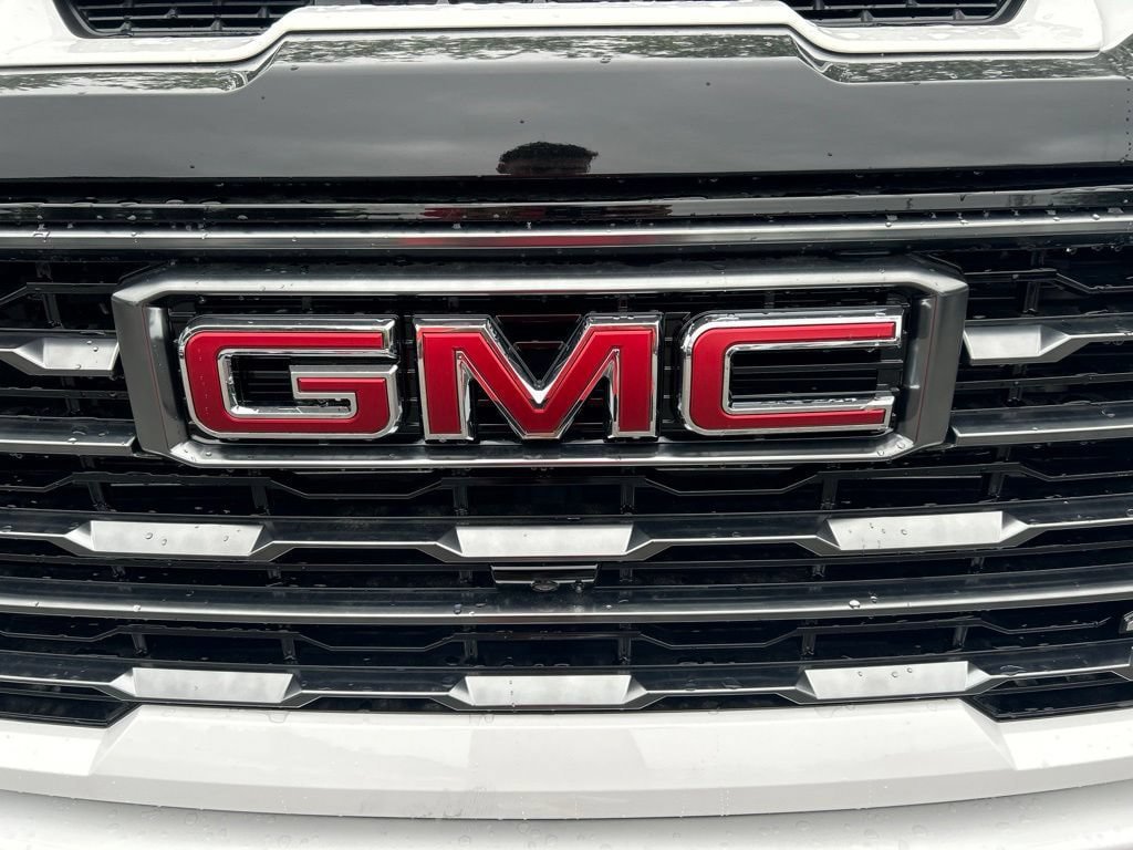 New 2026 GMC Sierra 2500 AT4 w/ AT4 Premium Plus Package AWD/4WD image 17
